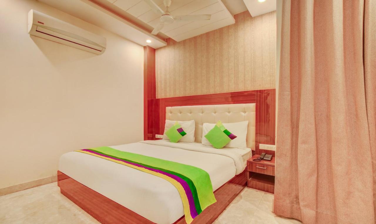 Treebo G K Residency Near Dehradun Railway Station Hotel Екстериор снимка