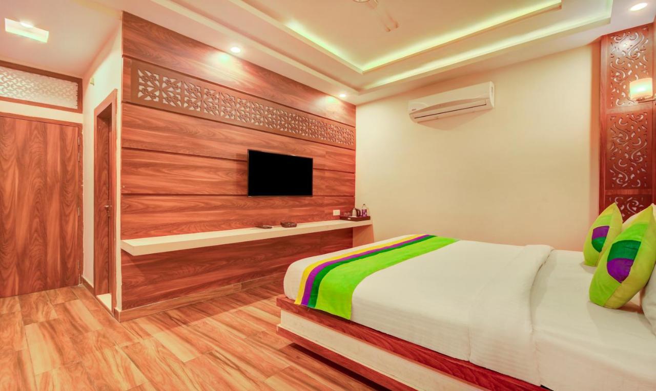 Treebo G K Residency Near Dehradun Railway Station Hotel Екстериор снимка