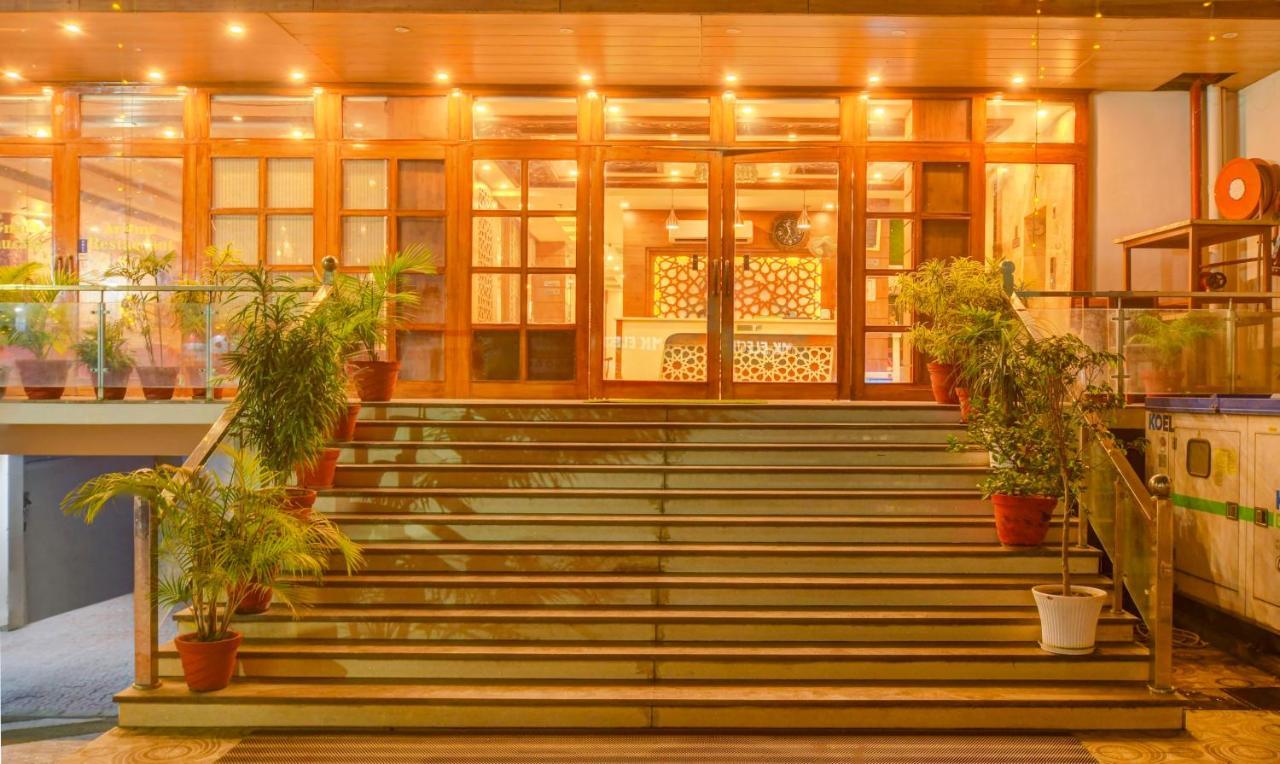 Treebo G K Residency Near Dehradun Railway Station Hotel Екстериор снимка