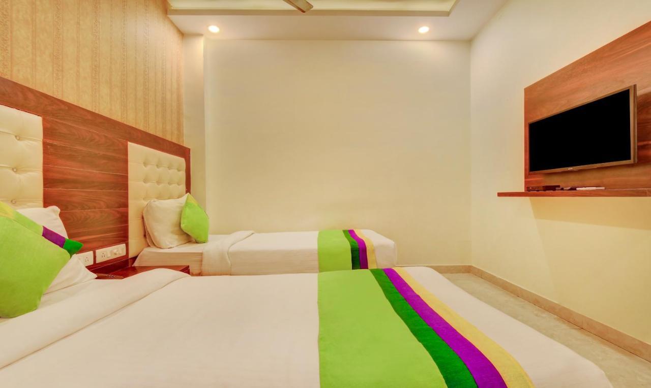 Treebo G K Residency Near Dehradun Railway Station Hotel Екстериор снимка