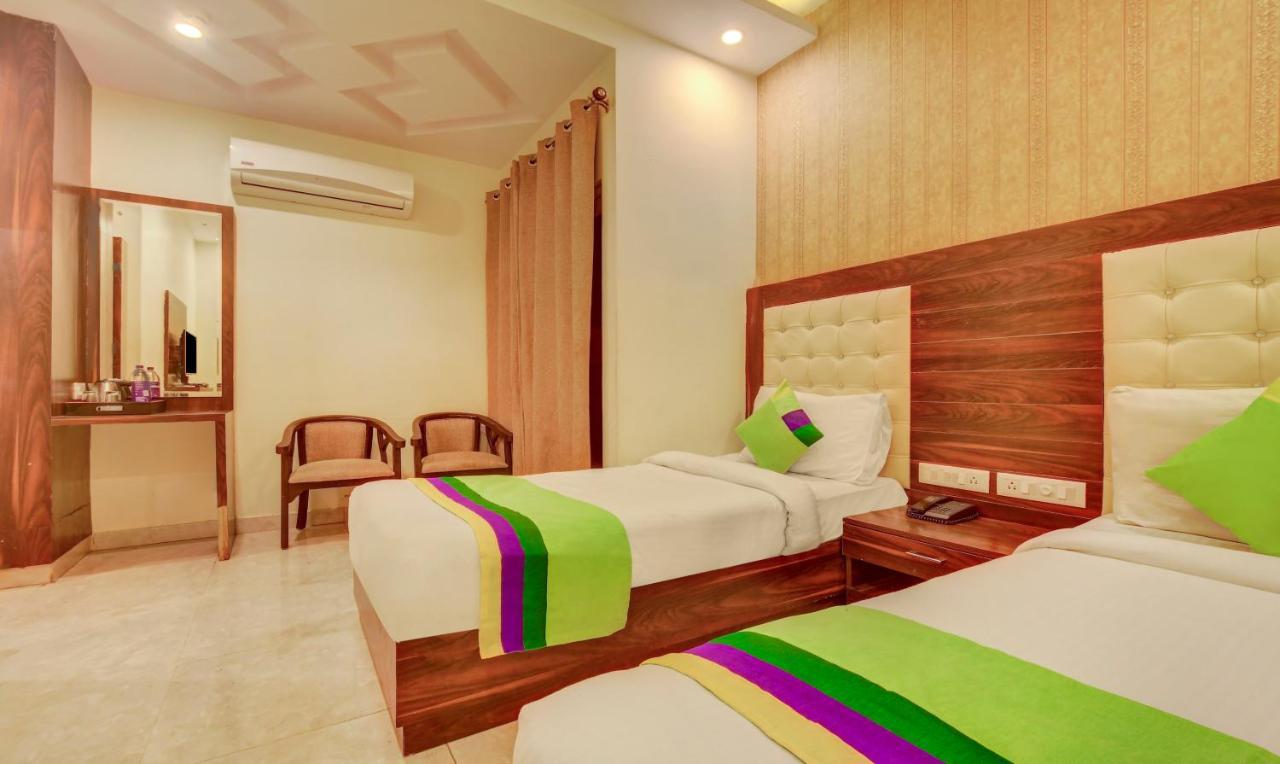 Treebo G K Residency Near Dehradun Railway Station Hotel Екстериор снимка